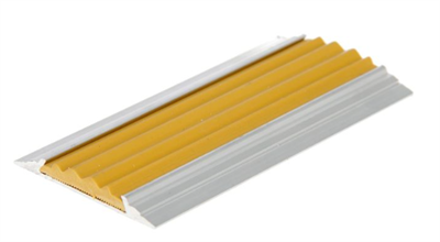 Полоса противоскользящая алюминиевая 46 мм, с желтой резиновой вставкой, длина 1,5м. 02830879