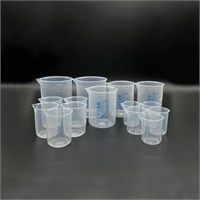 Комплект стаканов пластиковых nJKw1TQJirJ9Bh0veZ77T1
