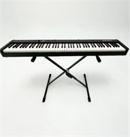 Цифровое пианино с молоточковой клавиатурой UNIQKEYS UDP-88 026259