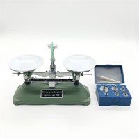 Весы учебные с гирями до 200 гр. SI553Xb7jUrR6MiQMwtwR3