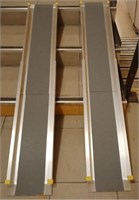 Пандус телескопический 2-секционный Антислип 300 см, серый (рабочая длина 290 см + 2 опор.площадки по 5 см) 027970