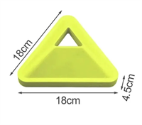 Фишки (треугольник) для разметки поля (комплект 10 шт.) 027800